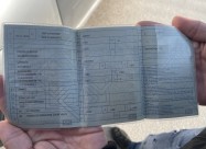 Го барам оштетениот дел и страничното огледалце