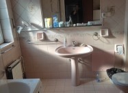 Издавам прекрасна куќа на Водно на одлична локациј