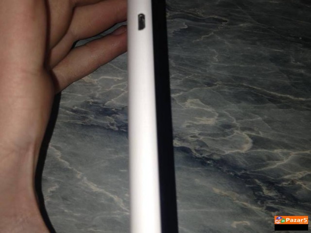 Продавам Sony xperia E4G