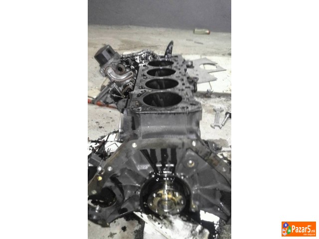 Delovi Mercedes C220 W203  2001g