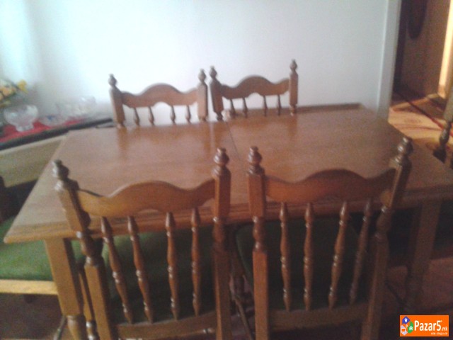 Продавам плакари со трпезариска маса и 6 столици