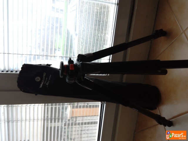 Nikon D5100 Mnogu Malku Koristen