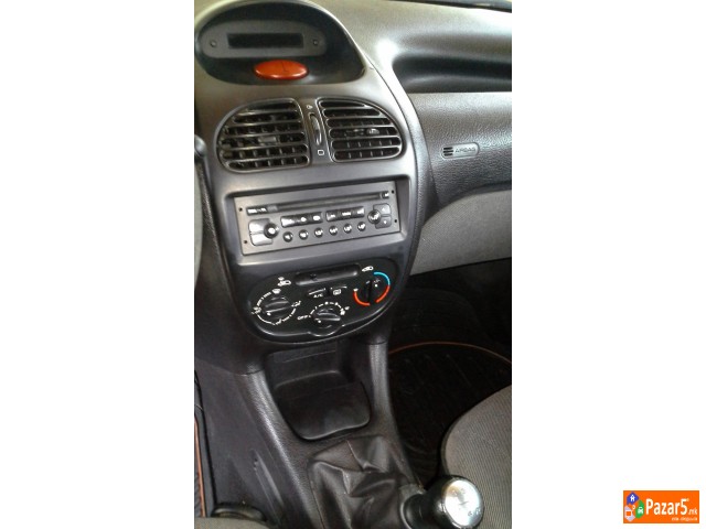Peugeot 206 Sedan 1.4benz. So Servisna Kniska