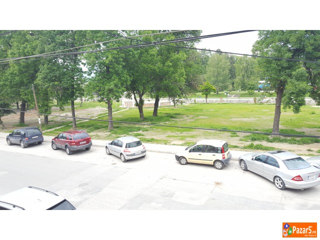 Se Prodavaat Lokali: Prizemje 66 M2 I Prv Sprat 70