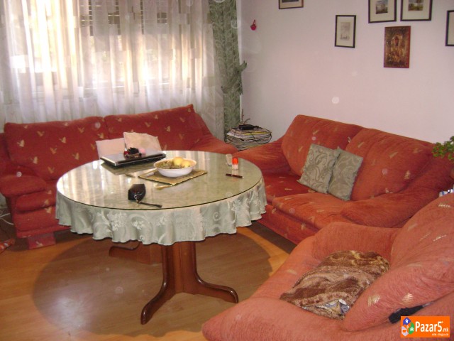 Se Prodava Pokuknina Mnogu Povolno