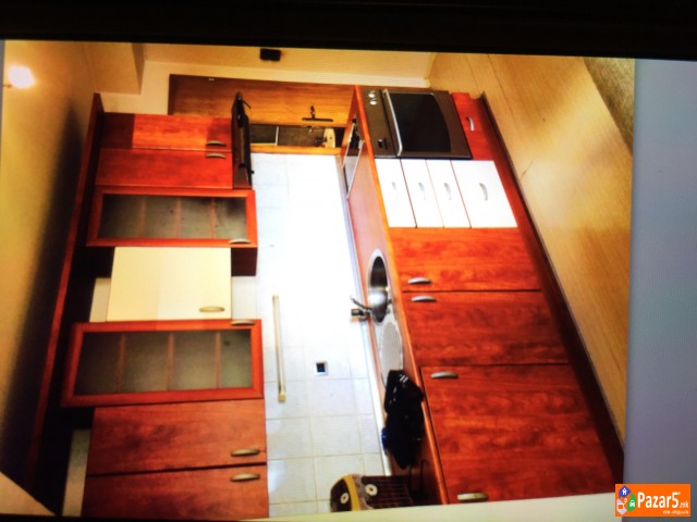 Se Izdava Garsojnera Blizu Ramstor