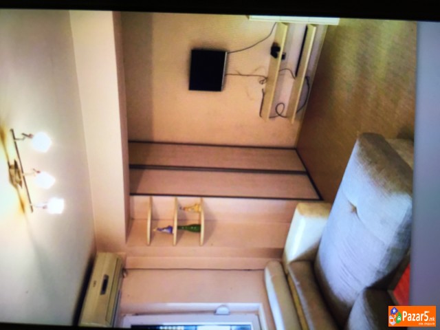 Se Izdava Garsojnera Blizu Ramstor