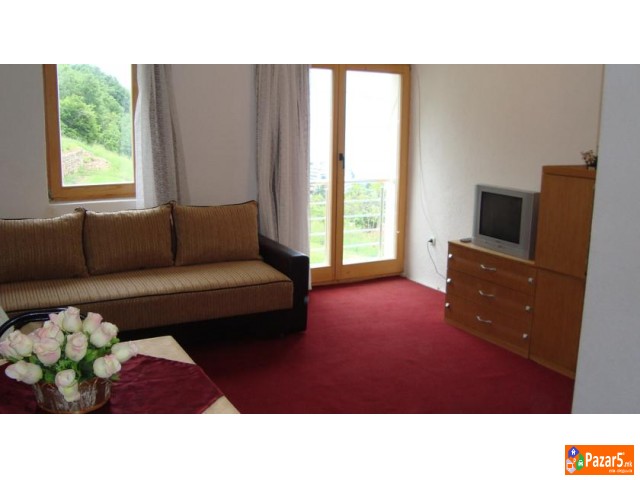 Апартмани Танески Коњско