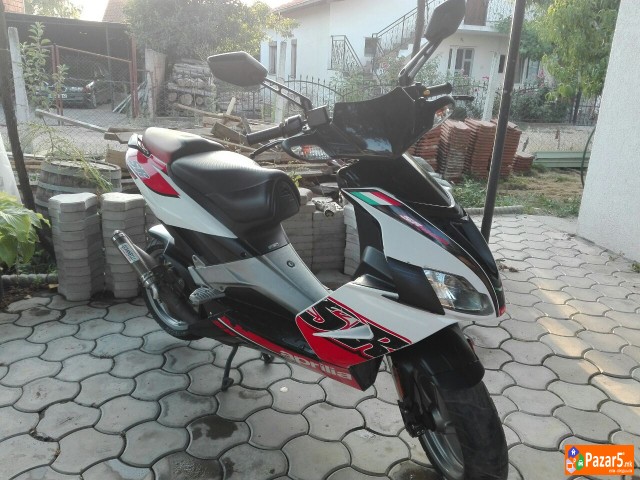 Aprilija Sr 50