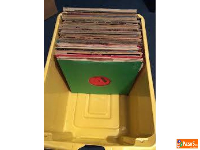Domasna kolekcija od 126 LP PLOCI super se