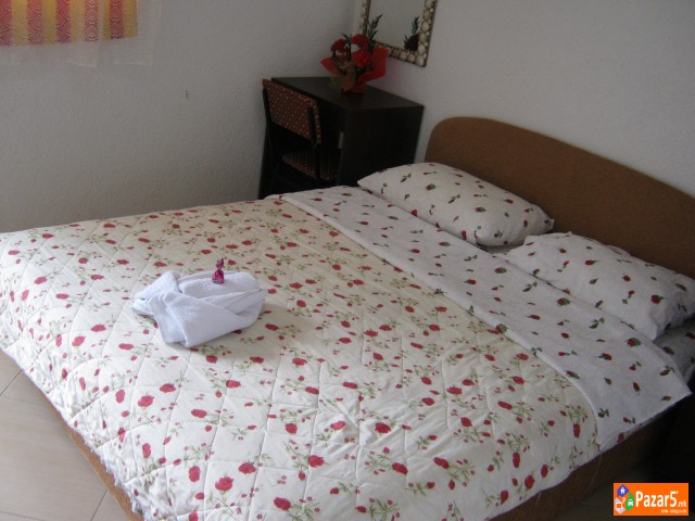 Апартмани Танески