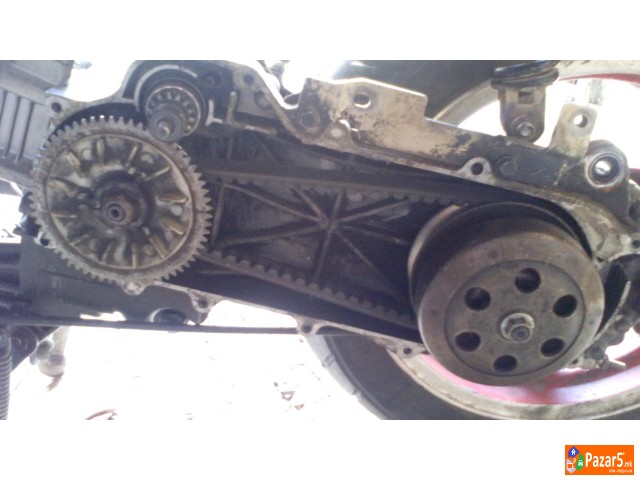 Prodavam Skuter Cel Ili Na Delovi... Hitnoo