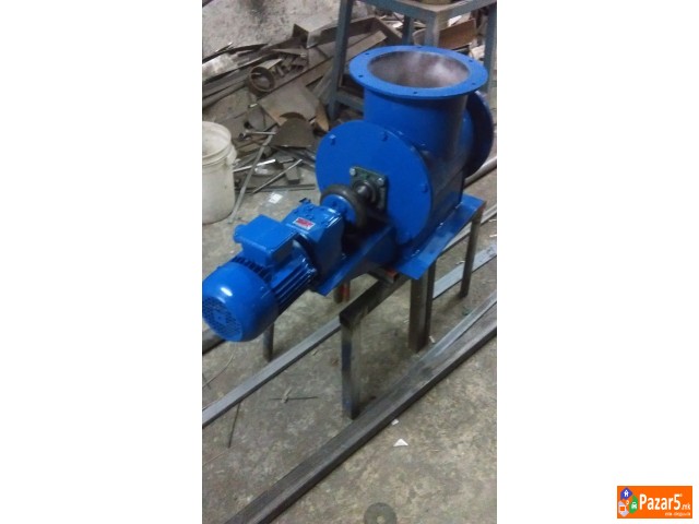 Pakerki Dozeri Transporteri Mlinovi Mesaci