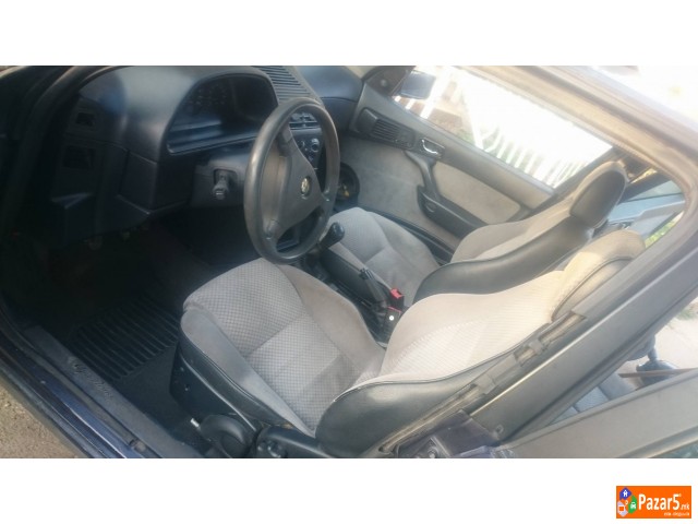 Alfa Romeo 146 Boxer