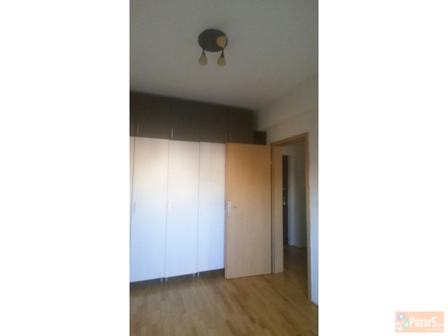 СЕ ИЗНАЈМУВА СТАН НАД УНИВЕРЗАЛНА СО ДВЕ СПАЛНИ СО