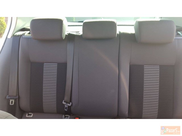   Vw Golf 1.9 Tdi 105 Ks United-08