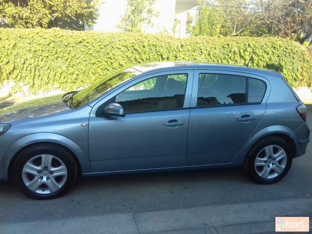 Opel Astra H 2004