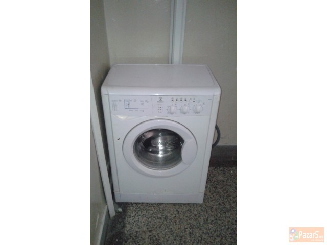 Prodavam INDESIT masina za perenje alista