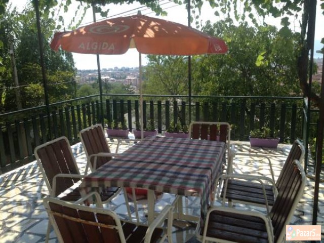 Se Izdava Sprat Od Kuka Vo Ohrid