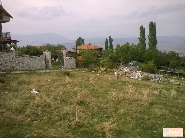 plac so vikendicka vo G.Nerezi
