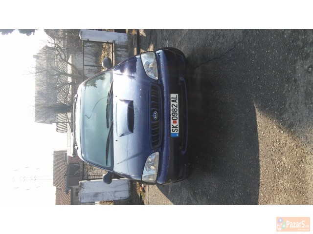Se Prodava Kia Carnival 2.9