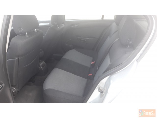 Opel Astra 1.9 Cdti 101ks 6brzini