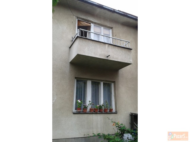 Се продава куќа 110м2 во Кисела Вода