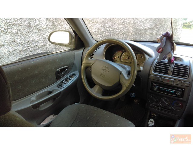 Hyundai Accent 2000g 1,3 55kw
