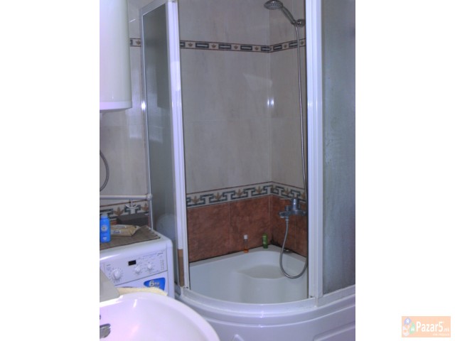 СЕ ПРОДАВА 4-СОБЕН СТАН ВО ДЕБАР МААЛО