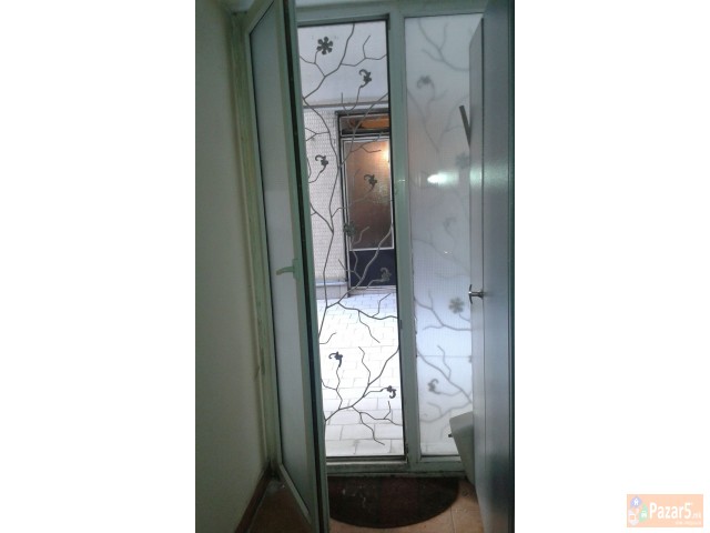 СЕ ИЗДАВА НАМЕСТЕН КАНЦЕЛАРИСКИ ПРОСТОР