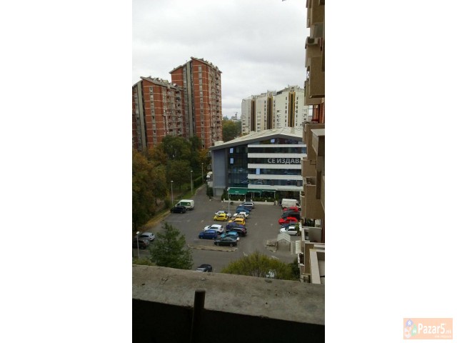 Izdavam Prekrasna Garsonjera