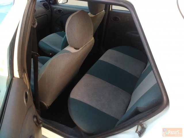 Ford Fiesta 1.3 -so 132.800km Prva Boja