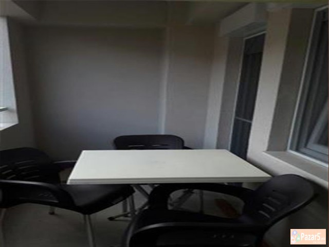 СЕ ИЗДАВА ТРОСОБЕН СТАН ВО АЕРОДРОМ