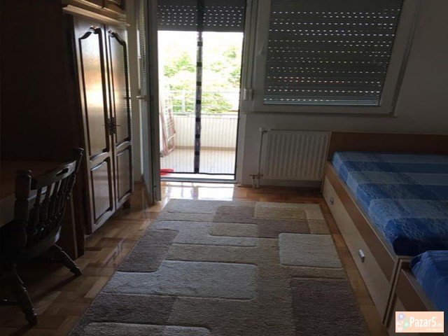 Se Iznajmuva Dvosoben Stan Vo Centar