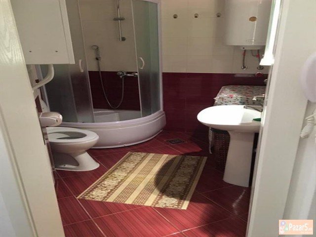 Se Iznajmuva Dvosoben Stan Vo Centar