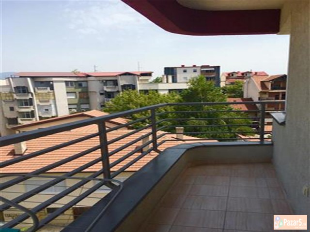 СЕ ИЗДАВА ДВОСОБЕН СТАН КАЈ УНИВЕРЗАЛНА