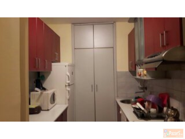 Se Izdava Trosoben Namesten Stan