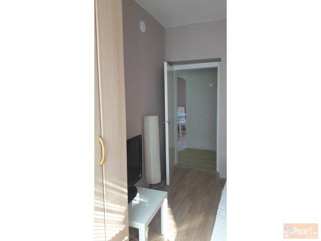 Се продава комплетно реновиран стан во Аеродром