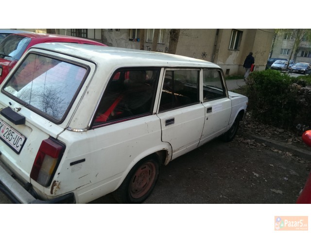 LADA KARAVAN
