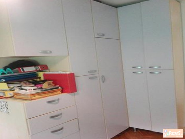 СЕ ИЗДАВА ТРОСОБЕН СТАН КАЈ КАПИТОЛ