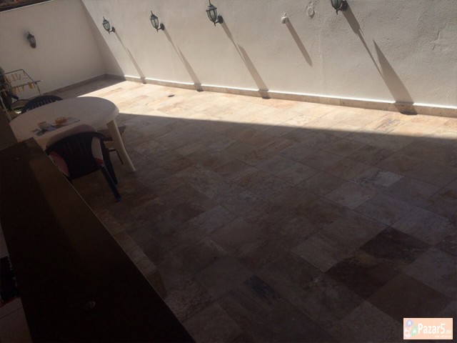 СЕ ИЗДАВА ТРОСОБЕН СТАН ВО ДЕБАР МААЛО