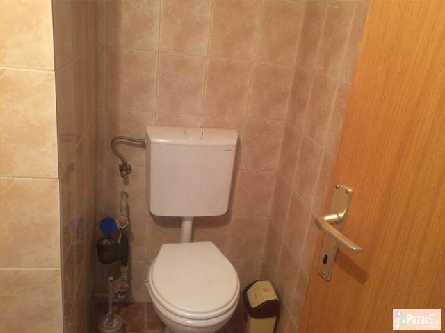 СЕ ИЗДАВА ТРОСОБЕН СТАН ВО ДЕБАР МААЛО