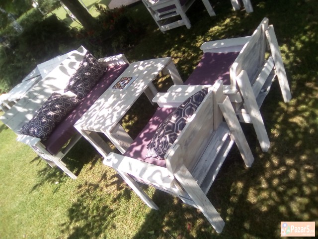 Мебел од палети