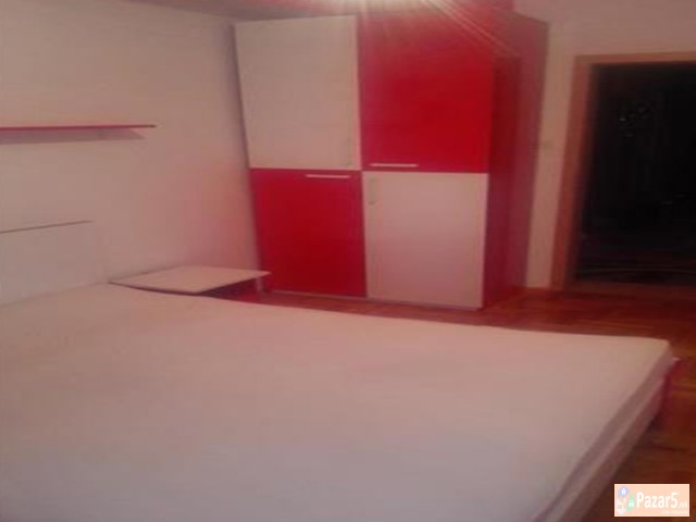 СЕ ИЗДАВА ДВОСОБЕН СТАН ВО НОВО ЛИСИЧЕ