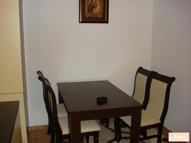 СЕ ИЗДАВА ТРОСОБЕН СТАН ВО ДЕБАР МААЛО