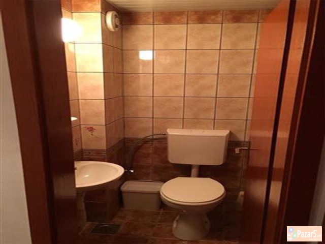 СЕ ИЗДАВА ТРОСОБЕН СТАН ВО ДЕБАР МААЛО