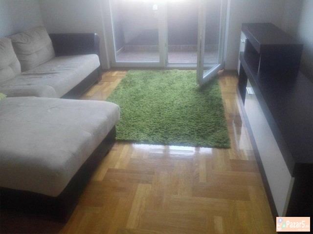 СЕ ИЗДАВА ДВОСОБЕН СТАН ВО КАРПОШ 1