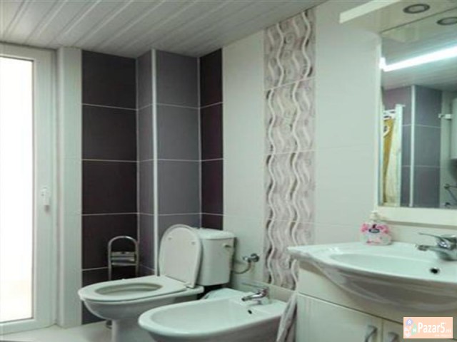 СЕ ИЗДАВА ЧЕТИРИСОБЕН СТАН ВО АЕРОДРОМ