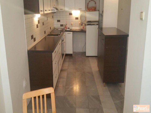 СЕ ИЗДАВА ТРОСОБЕН СТАН ВО ЦЕНТАР