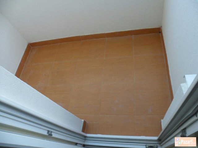 Se Prodava Kompletno Renoviran Stan